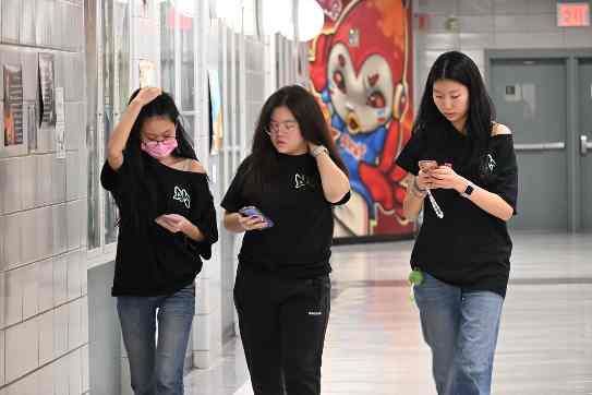 Body image for the article: Downtown Mathematics Invitational Photo Spread